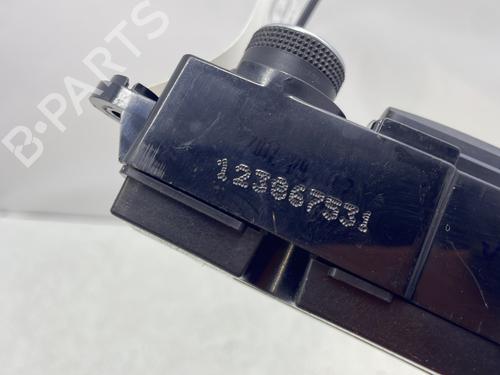 Used Warning switch Warning switch KIA SPORTAGE IV (QL, QLE) 1.7 CRDi (141 hp) 33806940 33806940