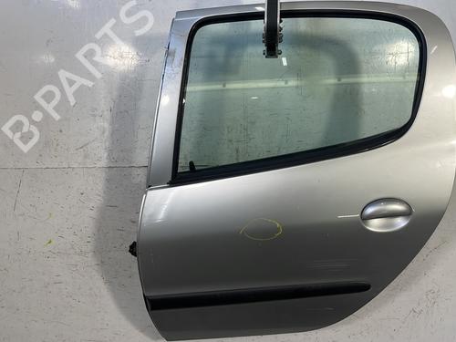 Used Left rear door PEUGEOT 206 Hatchback (2A/C) 2.0 HDI 90 (90 hp) 24981813