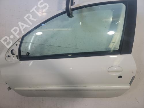 Used Left front door PEUGEOT 206 Hatchback (2A/C) 1.4 i (75 hp) 26387309
