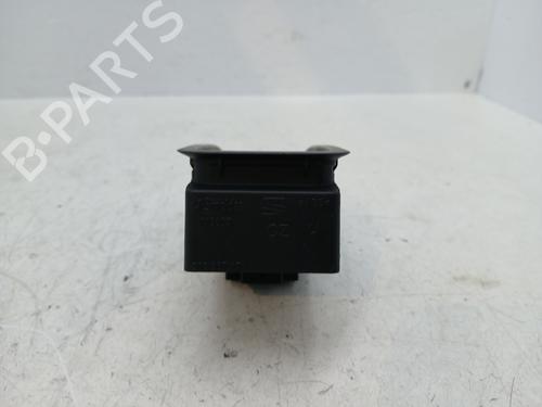 Left front window switch SEAT ATECA (KH7, KHP) 2.0 TDI 4Drive | BP36370803I27 - Image 2
