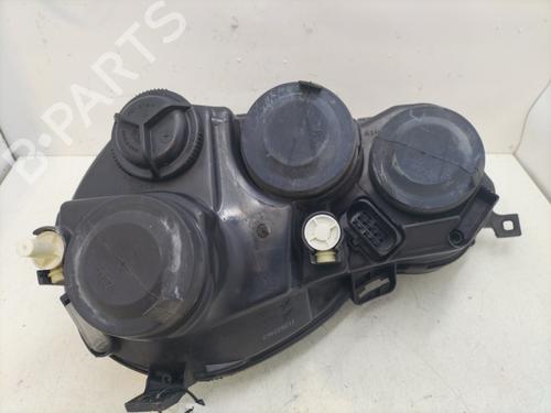 Right headlight VW POLO IV (9N_, 9A_) 1.2 12V | BP29377490C29 