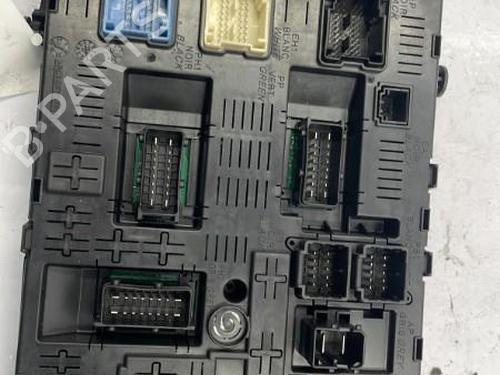 Used Fuse box Fuse box PEUGEOT 308 SW I (4E_, 4H_) 1.6 HDi (90 hp) 22834197 22834197