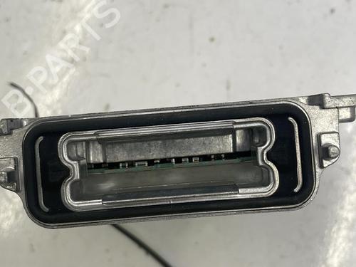 Module xenonverlichting PEUGEOT 407 SW (6E_, 6D_) 2.0 HDi (140 hp) 22827472