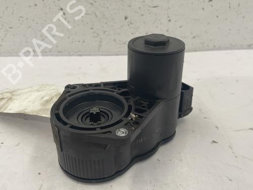 Used Electric handbrake PEUGEOT RIFTER 1.5 BlueHDi 100 (102 hp) 25757956