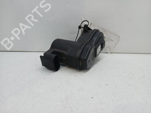 Used Electric handbrake BMW 5 Touring (F11) 518 d (150 hp) 30899231