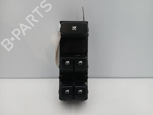 Raamschakelaar rechts voor Raamschakelaar rechts voor KIA STONIC (YB) 1.0 T-GDi (120 hp) 35961319 35961319