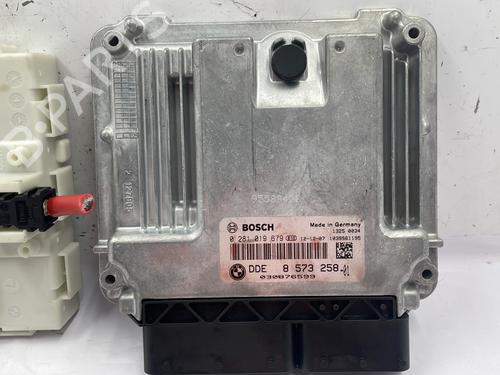 Used Electronic module Electronic module BMW 3 (F30, F80) 318 d (143 hp) 22844414 22844414