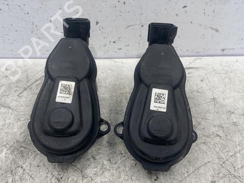 Used Electric handbrake RENAULT ESPACE V (JR_) 1.6 dCi 160 (160 hp) 24131526
