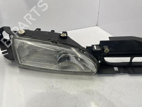 Used Right headlight FORD MONDEO I (GBP) 1.8 TD (88 hp) 22829448