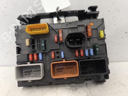 Used Fuse box CITROËN C2 (JM_) 1.4 HDi (68 hp) 24808656