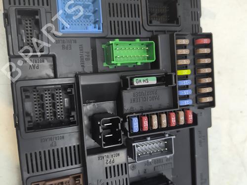 Used Fuse box Fuse box PEUGEOT 2008 I (CU_) 1.2 VTi (82 hp) 28369865 28369865