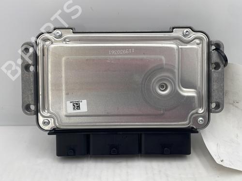engine-control-unit-ecu-renault-twingo-iii-bcm_-bca_-2014-31987951 main image
