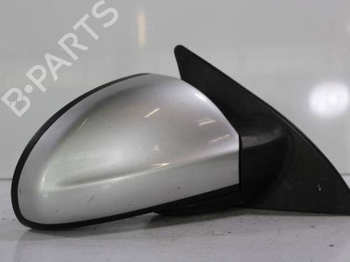 Used Right mirror Right mirror 22813942 22813942