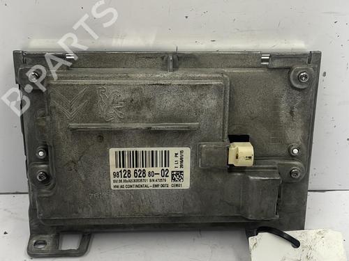 Display PEUGEOT 208 I (CA_, CC_) 1.2 VTI 82 (82 hp) 22830477