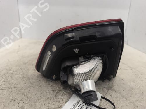 right-tailgate-light-renault-kadjar-ha_-hl_-2015-24663884 main image
