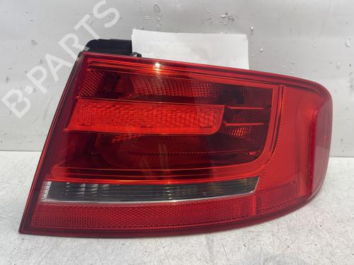 Høyre baklys AUDI A4 B8 (8K2) 2.0 TDI (143 hp) 29894067