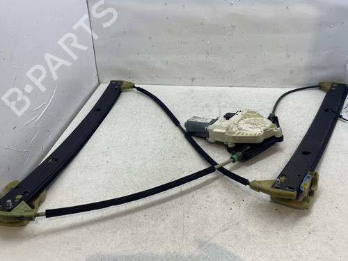 Alzavetro anteriore destra AUDI A4 B8 (8K2) 2.0 TDI (143 hp) 30045703