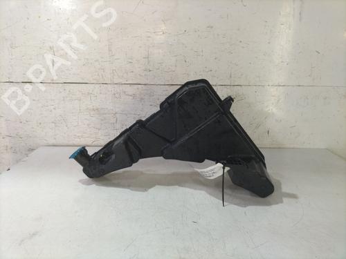 Deposito limpa vidros AUDI Q5 (FYB, FYG) 35 TDI quattro (163 hp) 31381969