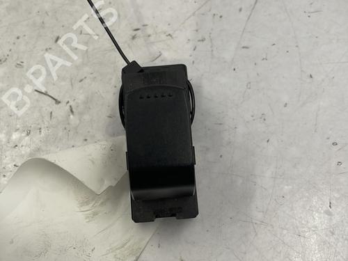 Used Right front window switch Right front window switch FIAT SEDICI (189_) 2.0 D Multijet 4x4 (135 hp) 22829341 22829341