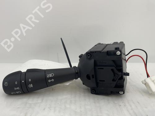 Used Switch DACIA SANDERO II 1.0 SCe 75 (B8JC, B8JD, B8NC) (73 hp) 31643233