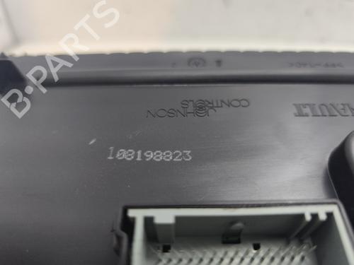 display-monitor-renault-espace-iv-jk01_-2002-27194420 main image