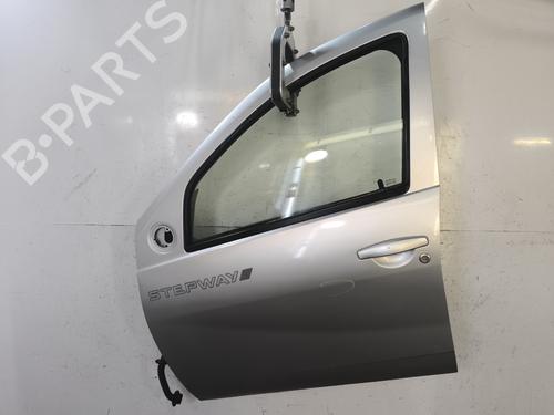 Used Left front door DACIA SANDERO 1.5 dCi (75 hp) 31923698