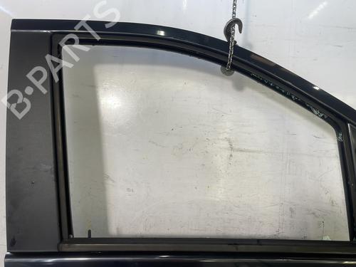 right-front-door-mercedes-benz-viano-w639-cdi-22-639711-639713-639811-639813-639815-639720110528-2003-22845835 main image