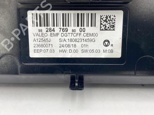 Used Display monitor Display monitor PEUGEOT 308 SW II (LC_, LJ_, LR_, LX_, L4_) 1.5 BlueHDi 130 (131 hp) 30882105 30882105