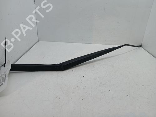Used Front windshield wiper arm RENAULT CLIO IV (BH_) 1.2 TCe 120 (BHM0) (120 hp) 30854285