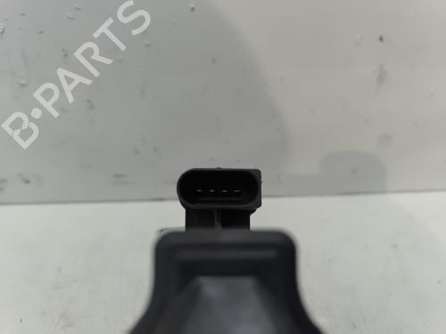 Used Electric handbrake Electric handbrake PEUGEOT 308 II (LB_, LP_, LW_, LH_, L3_) 1.6 HDi / BlueHDi 115 (115 hp) 29725927 29725927