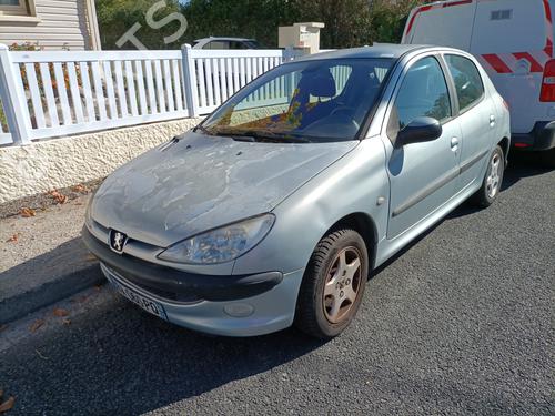 Used Parts PEUGEOT 206 Hatchback (2A/C) 1.4 16V (88 hp) 4406535