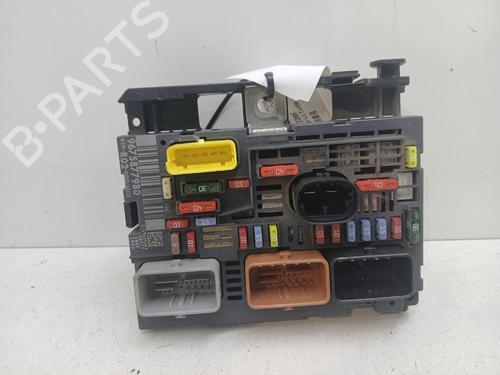 Used Fuse box Fuse box 36804064 36804064