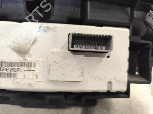 display-monitor-renault-megane-iii-hatchback-bz01_-b3_-2008-23888602 main image