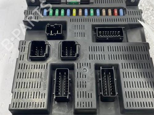 Used Fuse box Fuse box PEUGEOT 1007 (KM_) 1.6 HDi (109 hp) 22840388 22840388