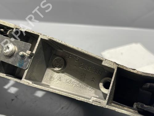 Front right exterior door handle PEUGEOT 407 (6D_) 2.2 HDi 170 (6D4HTH) | BP28178452C129 