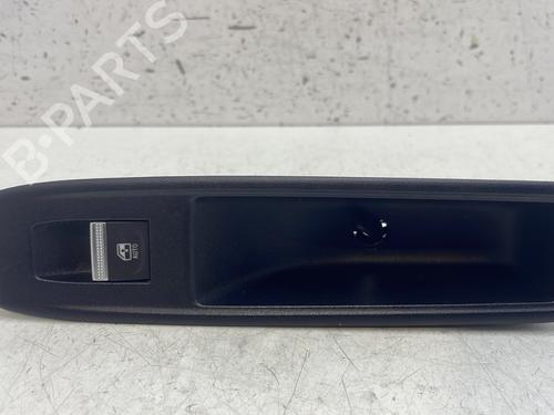 Used Right rear window switch RENAULT ARKANA I (LCM_, LDN_) 1.6 E-TECH 145 (LDMU) (143 hp) 27924549