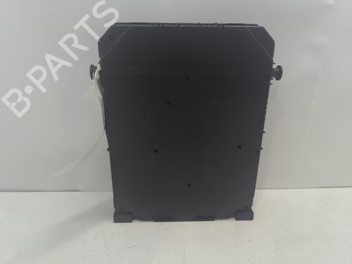 Used Fuse box Fuse box PEUGEOT 5008 II (MC_, MJ_, MR_, M4_) 1.5 BlueHDi 130 (MCYHZJ, MCYHZR, MCYHZX) (131 hp) 33205909 33205909