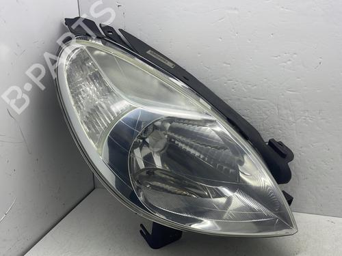 Phare droit CITROËN XSARA PICASSO (N68) 1.6 HDi (109 hp) 32016923