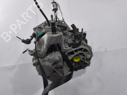 gearbox-renault-megane-iv-hatchback-b9amn_-2015-37652853 main image