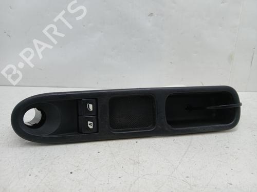 Used Right front window switch Right front window switch PEUGEOT 207 (WA_, WC_) 1.4 HDi (68 hp) 34365331 34365331