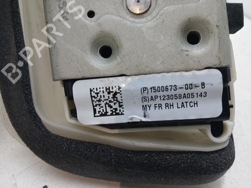 Højre fortil lås TESLA MODEL Y (5YJY) Long Range All-wheel Drive | BP30899145C97