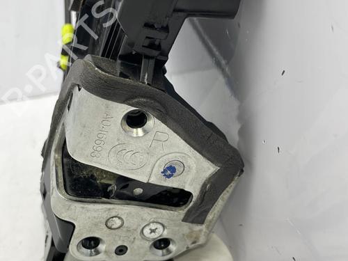 Used Front right lock TOYOTA AURIS (_E15_) 1.4 D-4D (NDE150_, NDE150R) (90 hp) 22829679