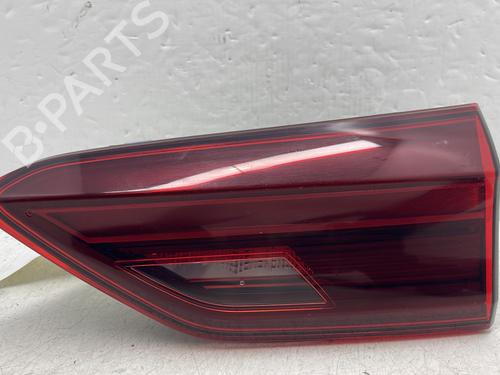 Farolim direito da mala VW POLO VI (AW1, BZ1, AE1) 1.0 TSI (95 hp) 31581864