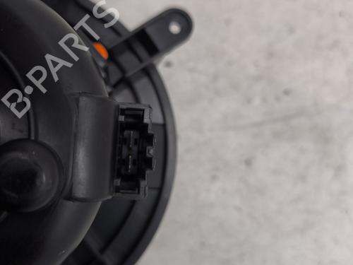 Used Heater blower motor Heater blower motor PEUGEOT 3008 I MPV (0U_) 2.0 HDi Hybrid4 (0URHCA) (200 hp) 35886293 35886293