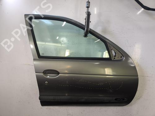 Used Right front door RENAULT MEGANE I (BA0/1_) 1.9 dCi (BA05, BA1F) (102 hp) 32491611