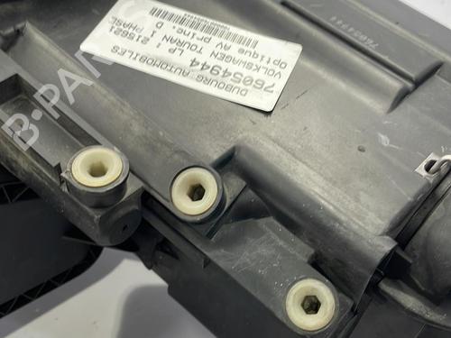Right headlight VW TOURAN (1T1, 1T2) 2.0 TDI | BP22828952C29 