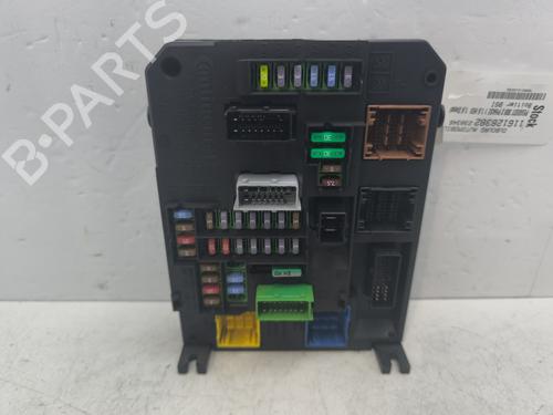 Used Fuse box Fuse box PEUGEOT 308 II (LB_, LP_, LW_, LH_, L3_) 1.6 BlueHDi 120 (120 hp) 30591813 30591813