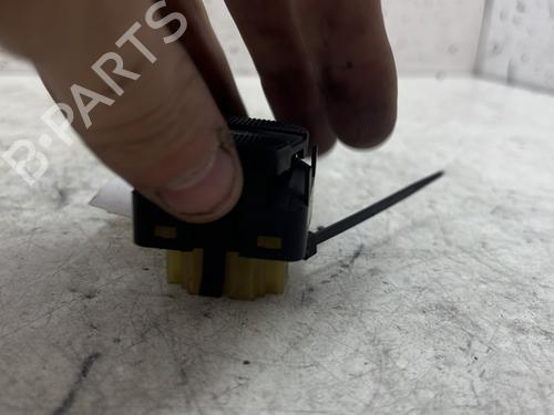 Right front window switch VW GOLF III (1H1) 1.8 | BP28531800I26 