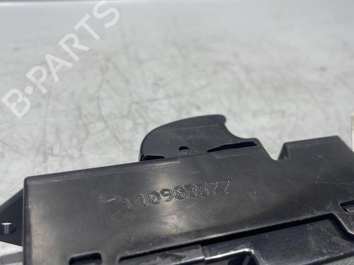 Used Right front window switch Right front window switch CITROËN C-CROSSER (VU_, VV_) 2.2 HDi (156 hp) 28440981 28440981