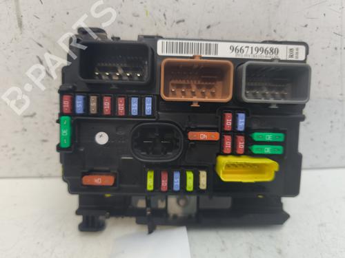 Used Fuse box CITROËN DS3 (SA_) 1.6 HDi 90 (92 hp) 28080583